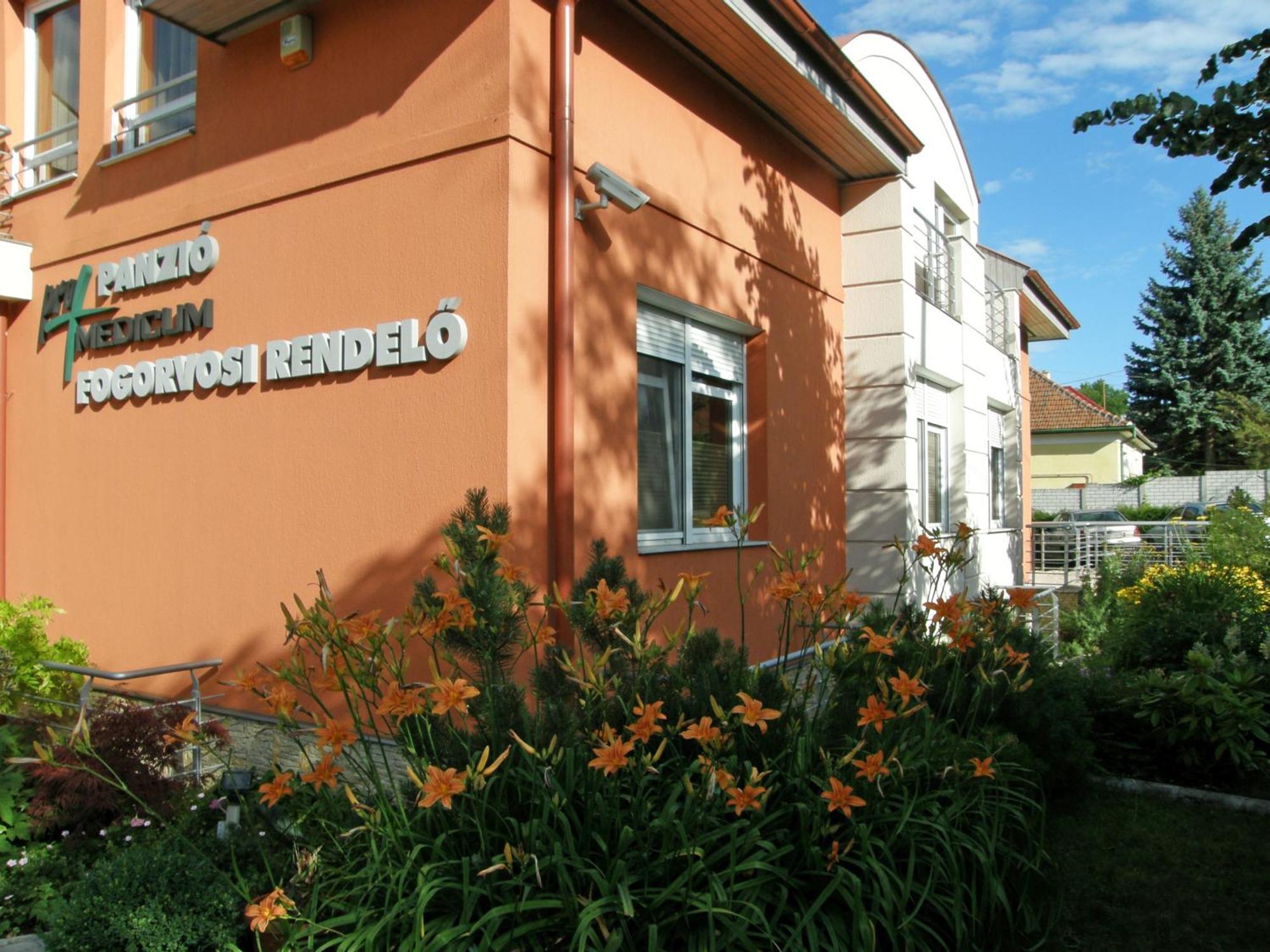 Promedicum Panzio Otel Veszprém Dış mekan fotoğraf