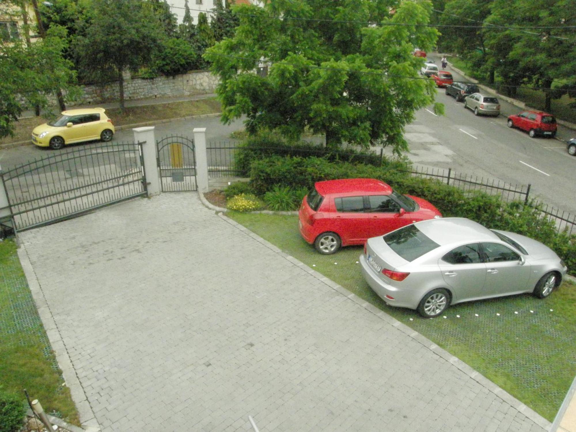 Promedicum Panzio Otel Veszprém Dış mekan fotoğraf
